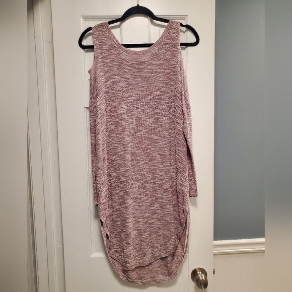 Express cold shoulder sweater - Picture 1 of 8